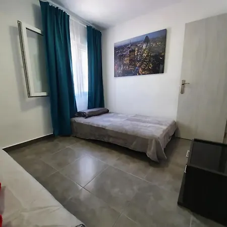 Acolhedor Em *